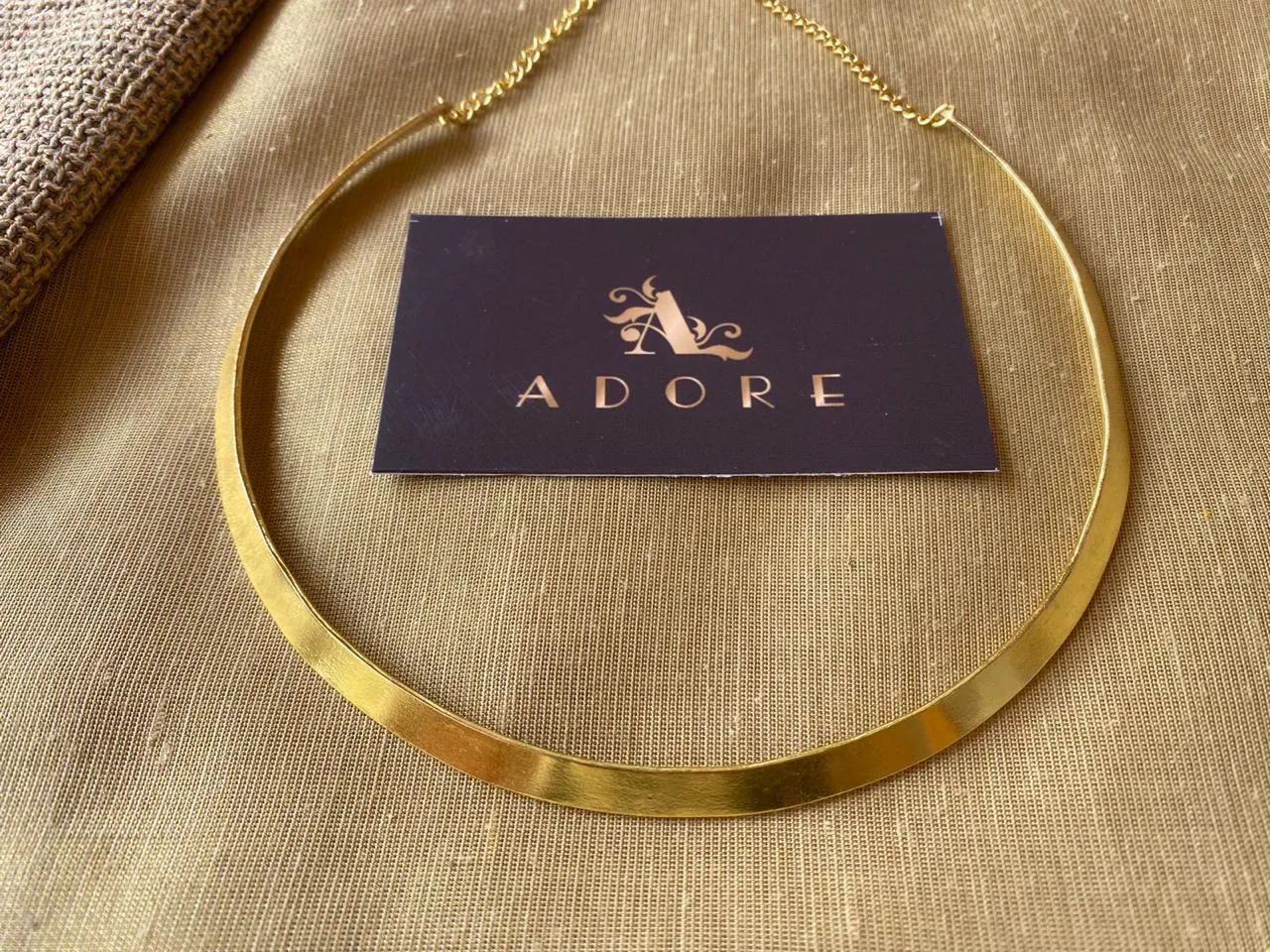 Contemporary Neck Cuffs (Gold)