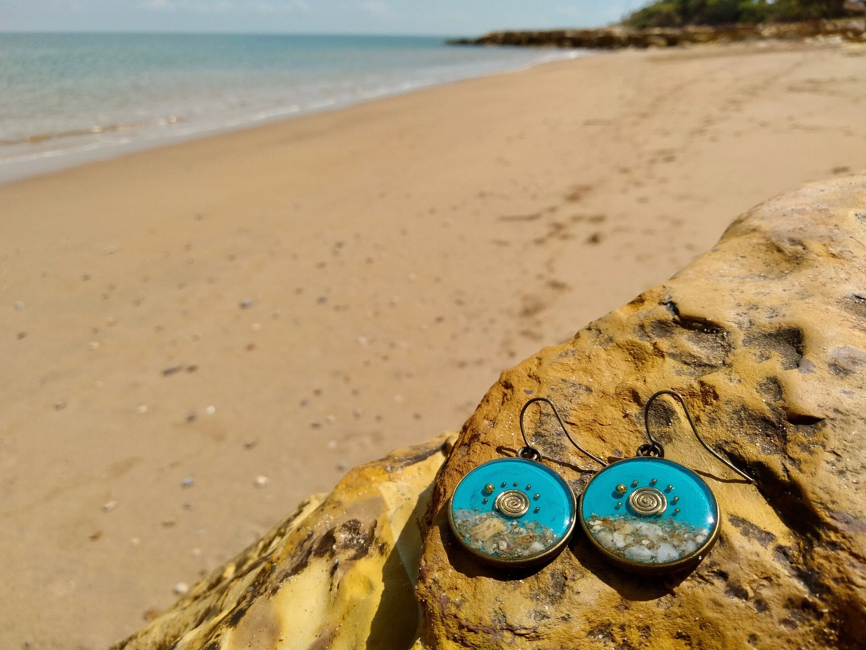 Darwin beach sunrise earrings