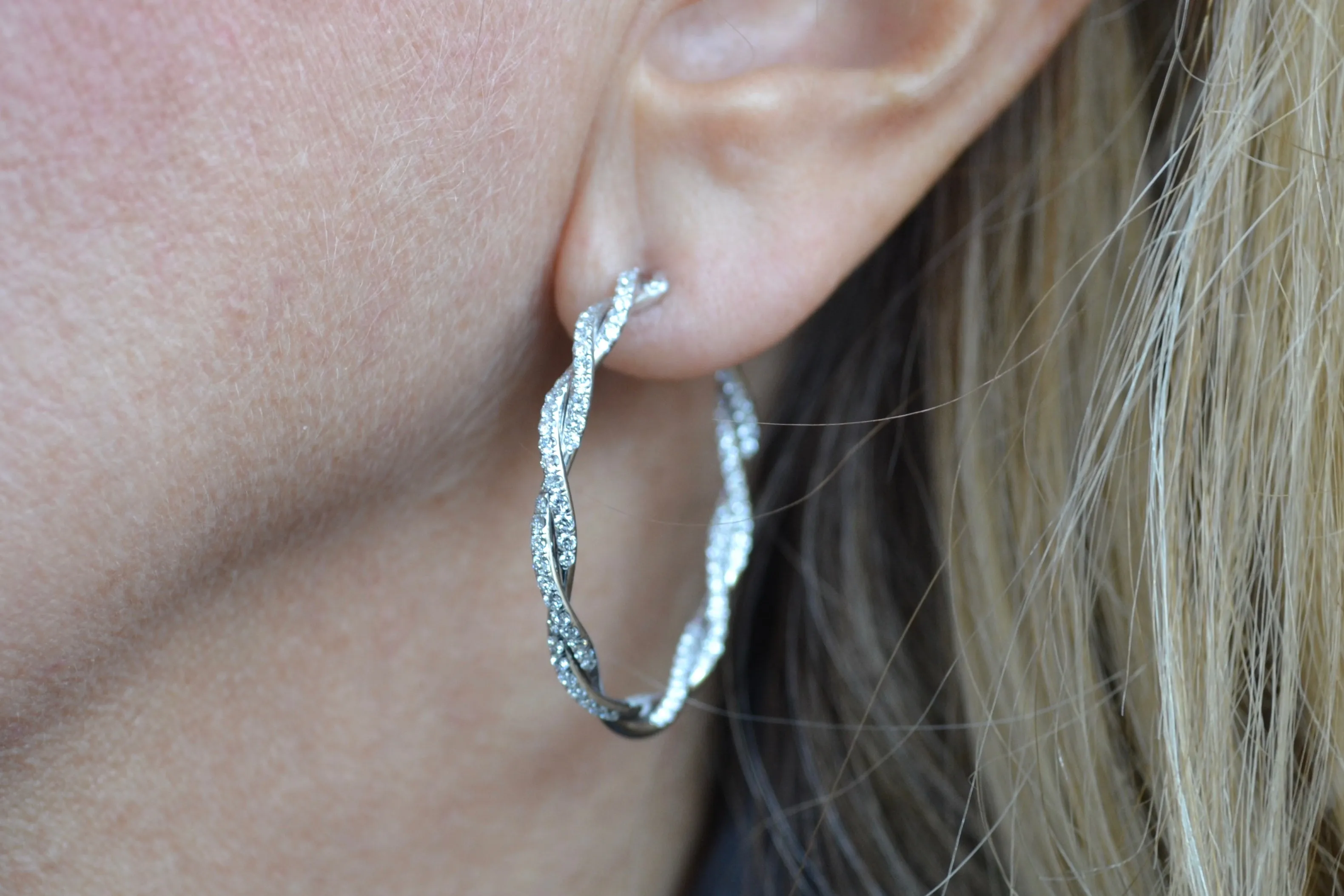 Eclat Jewels - Twisted Vine Diamond Hoop Earrings, 18k White Gold