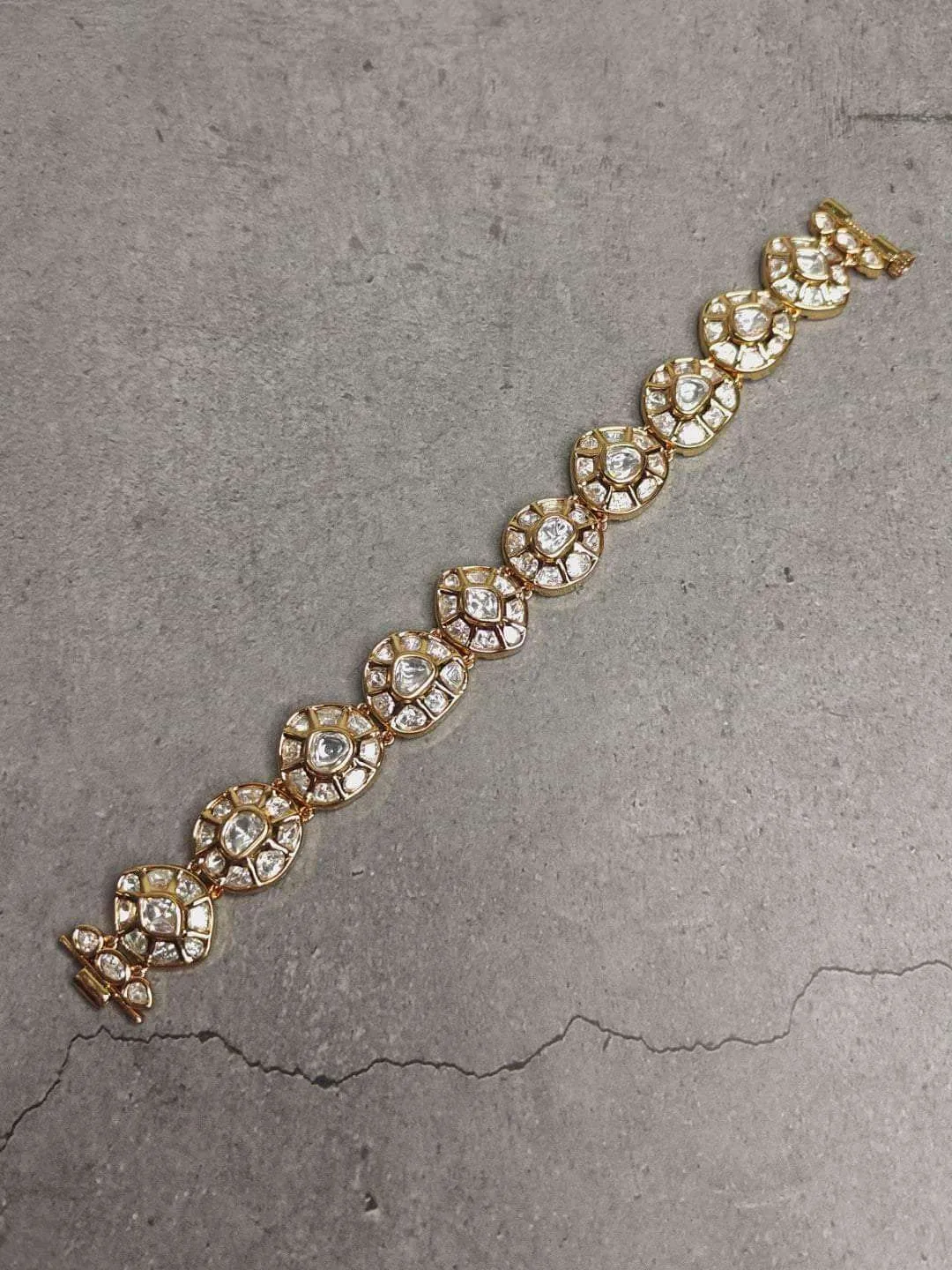 Elegant Kundan Studded Bracelet