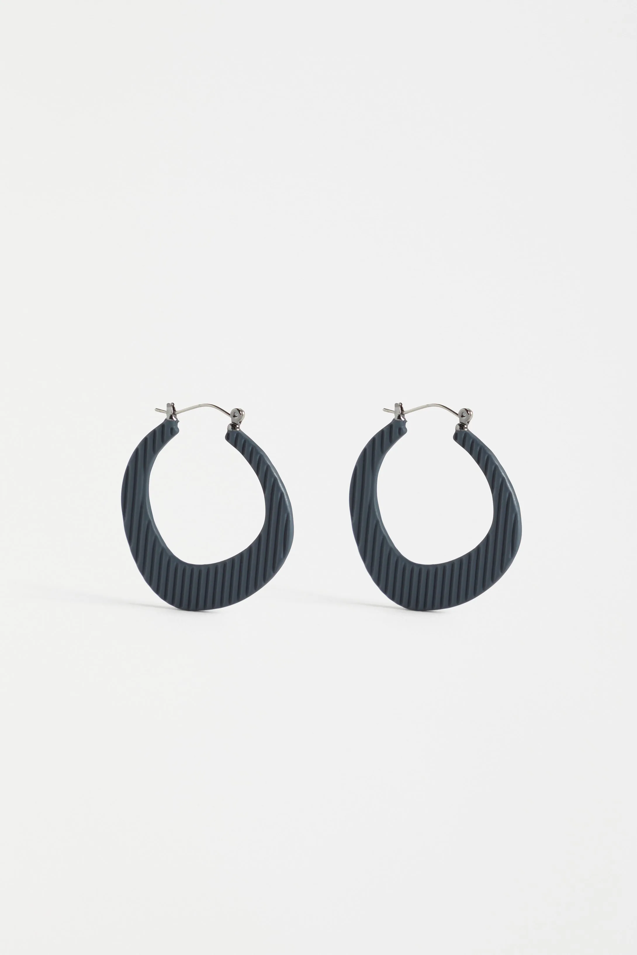 Elk The Label - Perda Hoop Earring - Carbon