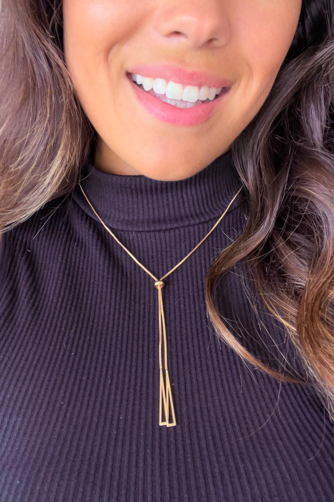 Gold Chain Necklace With Triangle Pendants