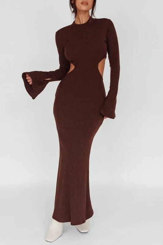 LONG SLEEVED FALRED MIDI DRESS