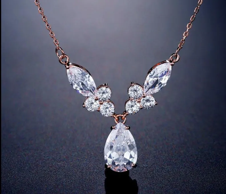 Water Drop Zirconia Crystal Pendant Necklaces for Elegant Women Fashion Bridal Jewelry