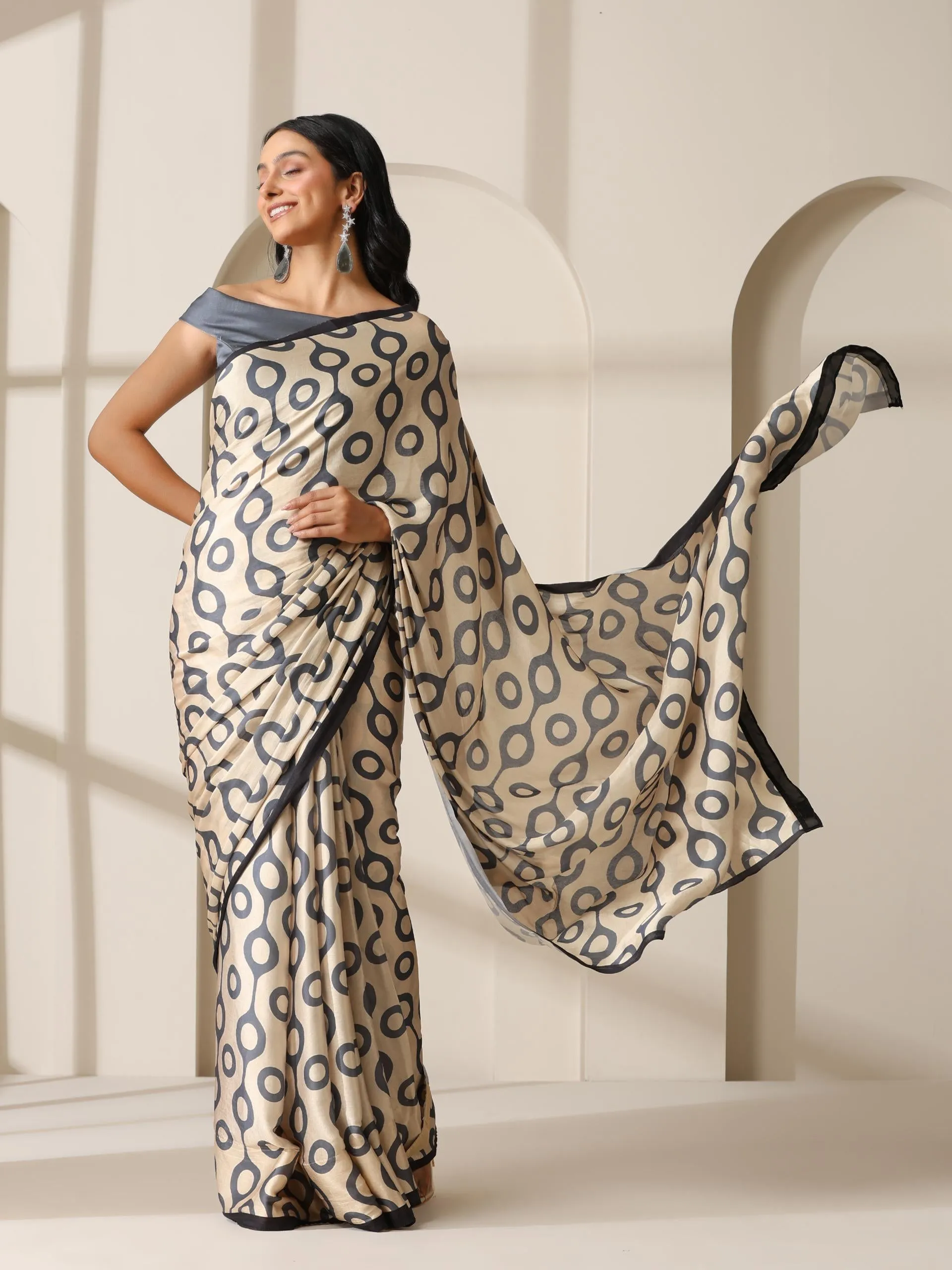 Weaver Nest Grey Satin Print Saree with Grey Blouse Fabric