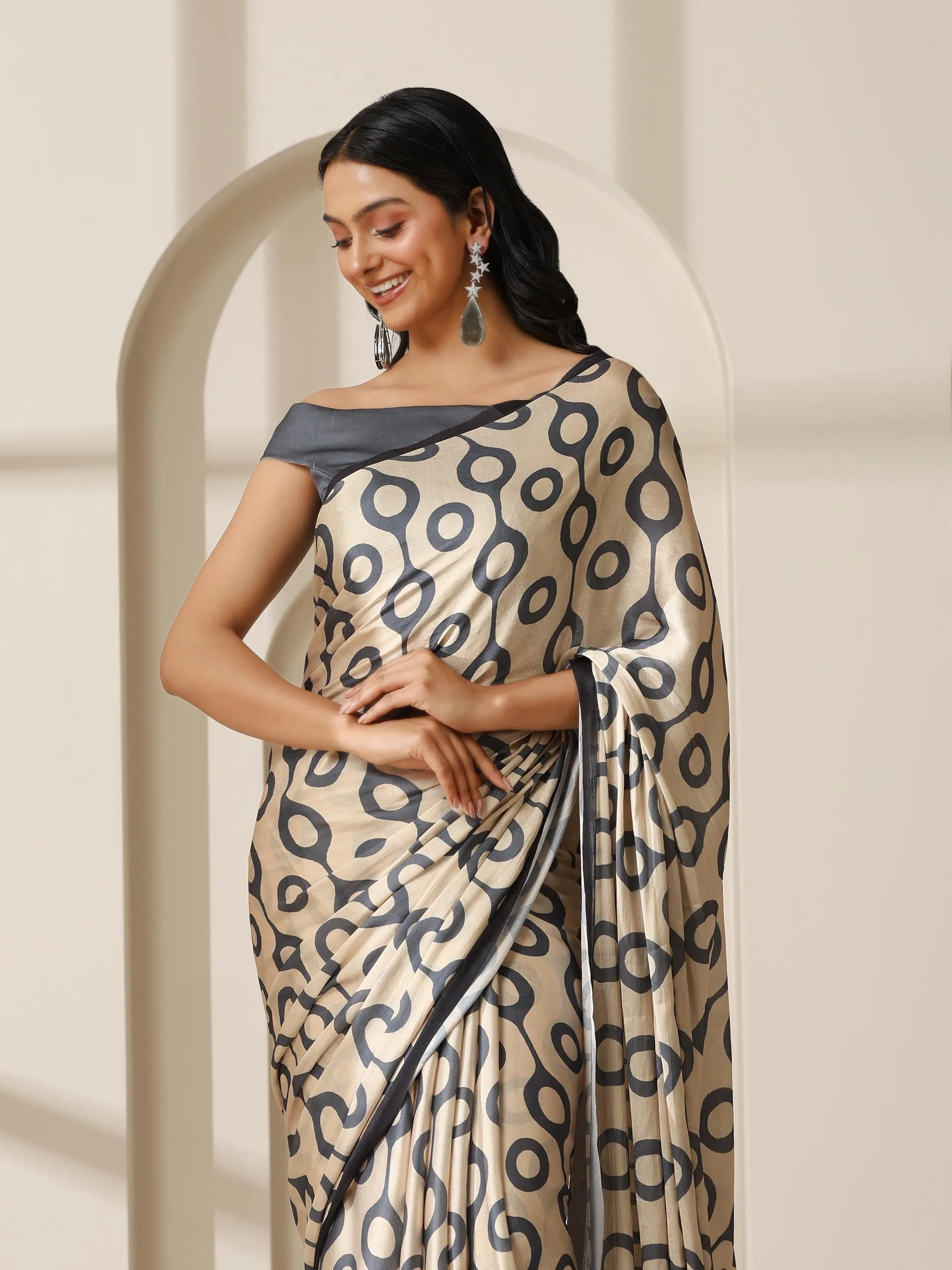 Weaver Nest Grey Satin Print Saree with Grey Blouse Fabric